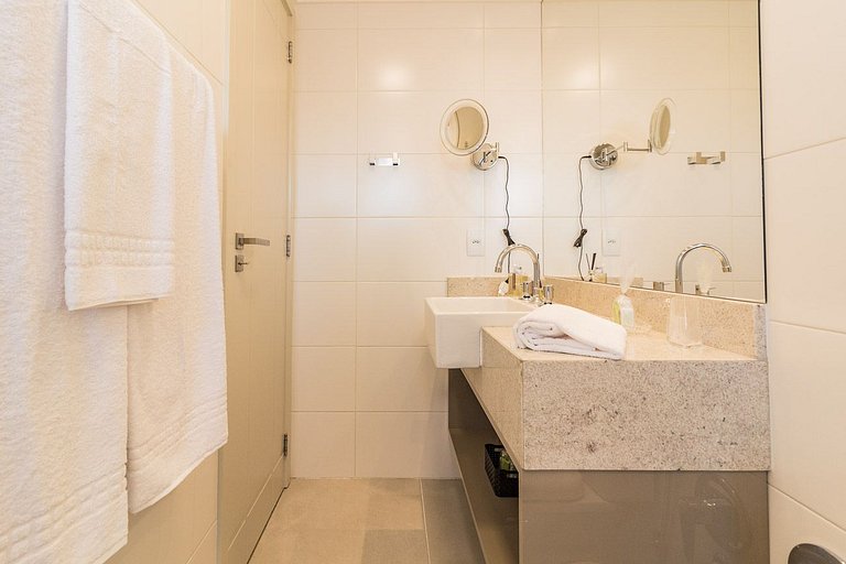Apartment Facing Park Moinhos de Vento | MP 1503