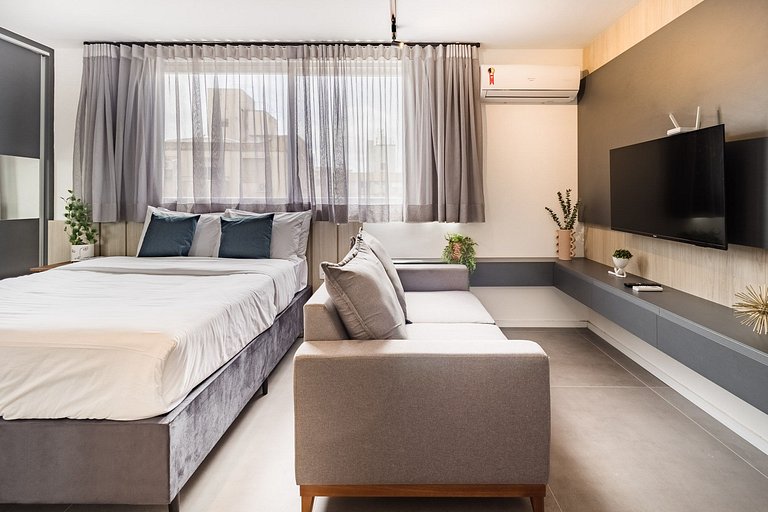 Premium Studio | Next to Santa Casa| Centro DUQ308