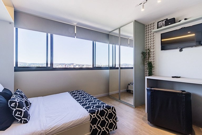 Apartamento Superior com Garagem 1215 B | GO CB