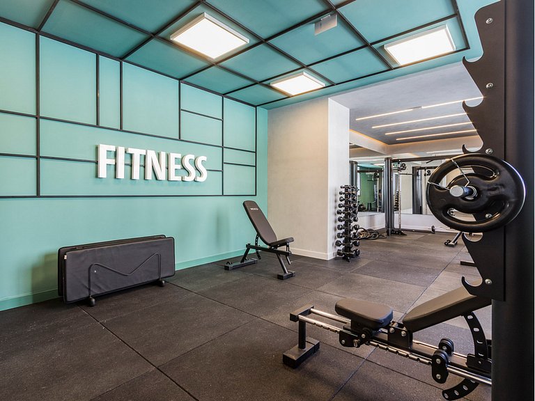 Estudio Premium | Piscina | Cerca de la Puc