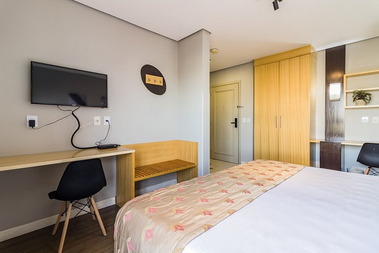 Premium Apartment 1204 | Century Park Living