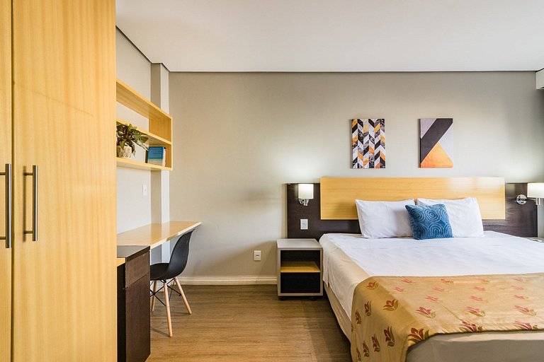 Premium Apartment 1206 | Century Park Living