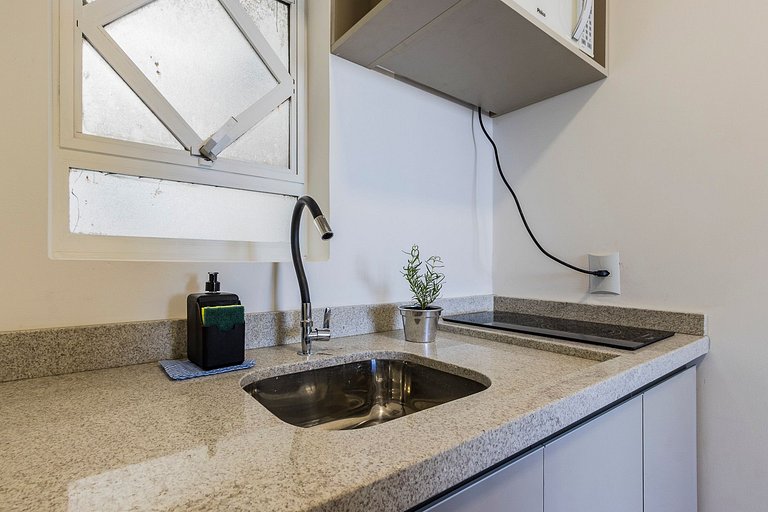 Comfortable Studio | Next to UFCSPA| Centro DUQ608