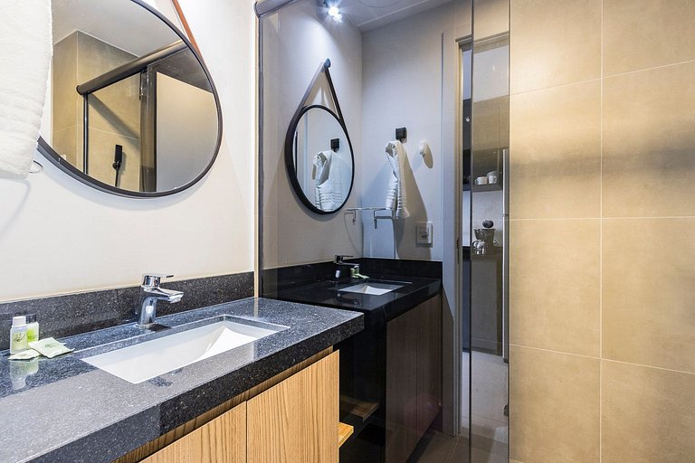Studio Incrível | Próx. ao Moinhos | GO 24 - 1111