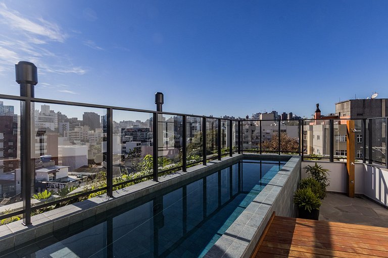 Duplex com Jardim | Piscina | Bom Fim
