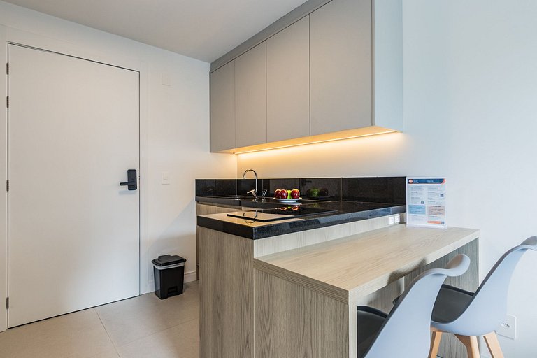 Premium Studio 906 | Next to Airport | Carlos Gomes