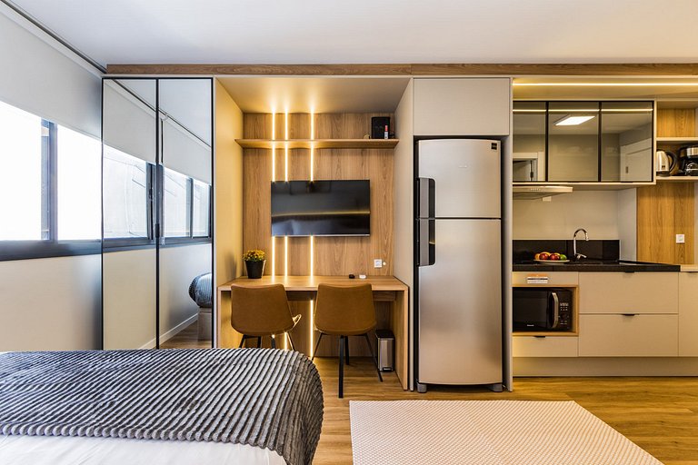 Modern Studio 409 B | Pool | Carlos Gomes